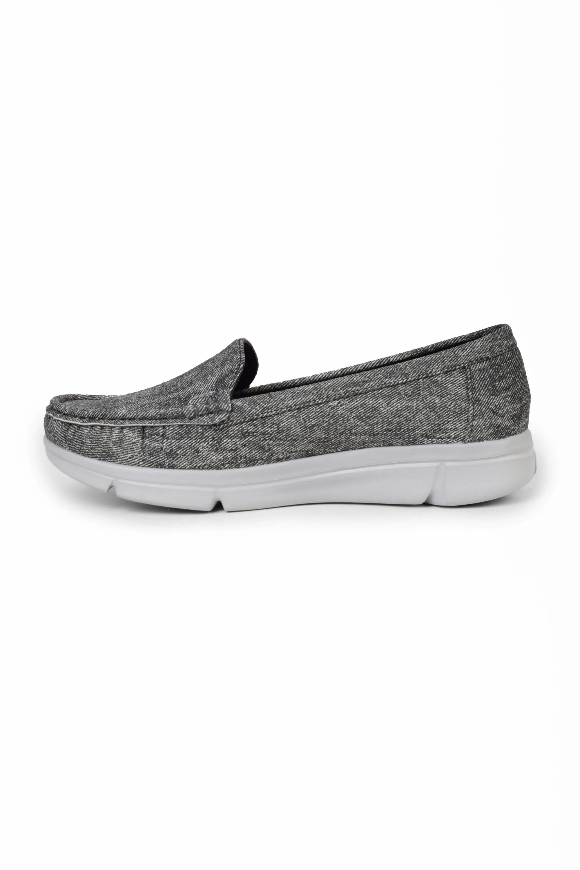 01-48041 Flat Moccasin