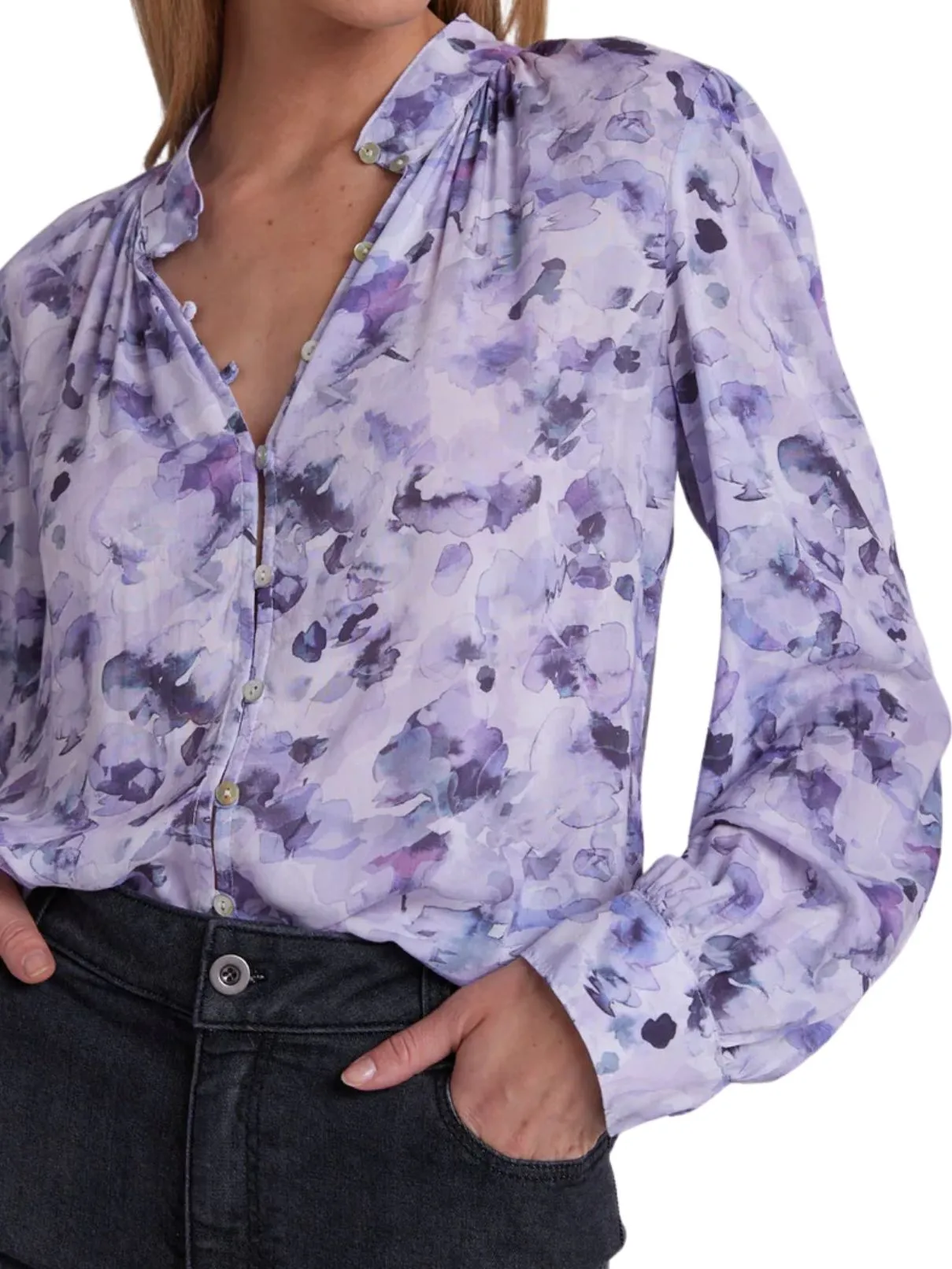 Bella Dahl Shirred Blouse in Lilac Flouret Print