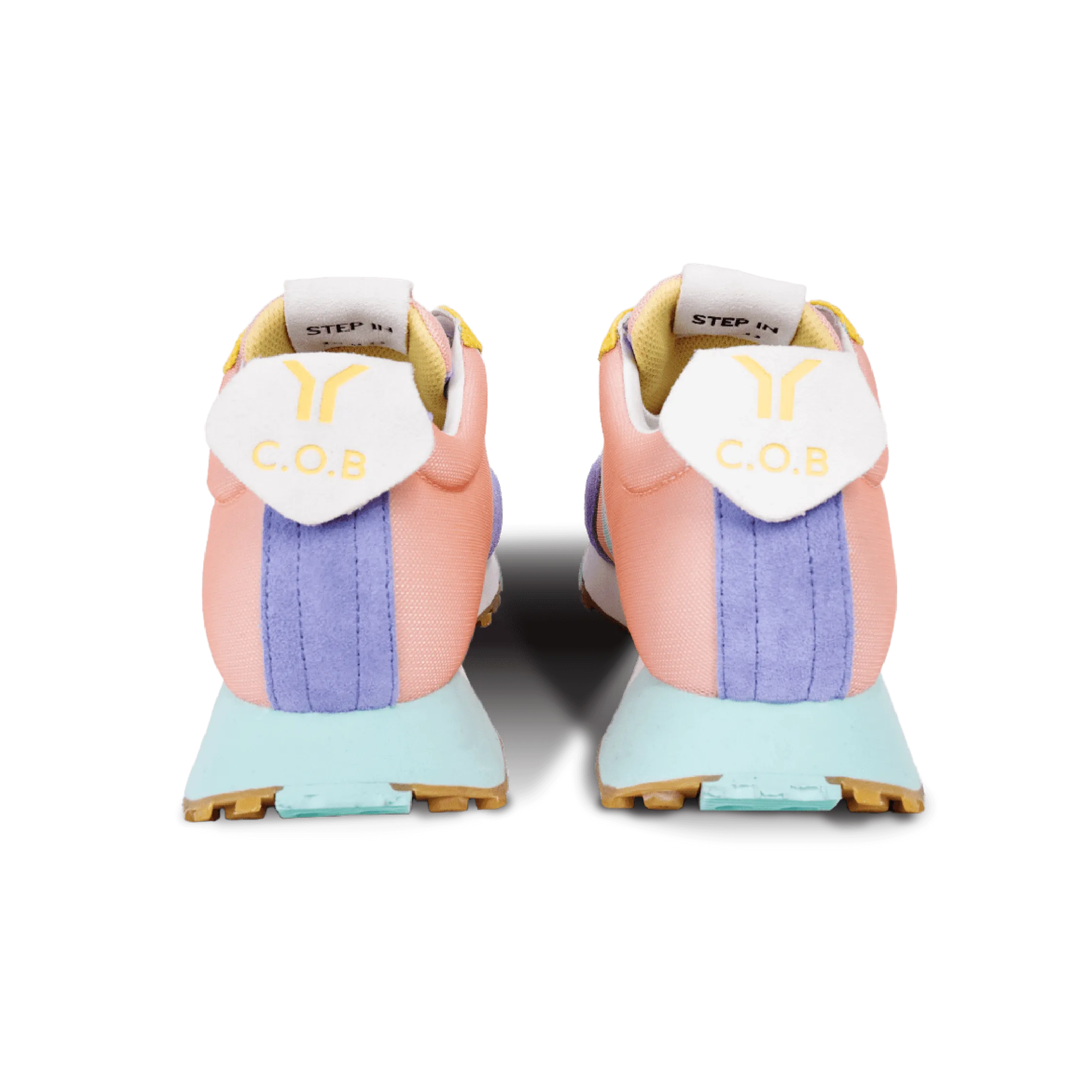 Bold Runner Pale Peach Women
