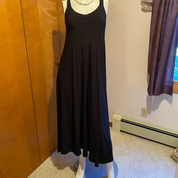 Comfy USA/Sun Kim lovely slimming maxi dress!
