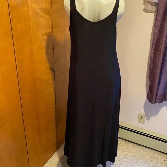 Comfy USA/Sun Kim lovely slimming maxi dress!