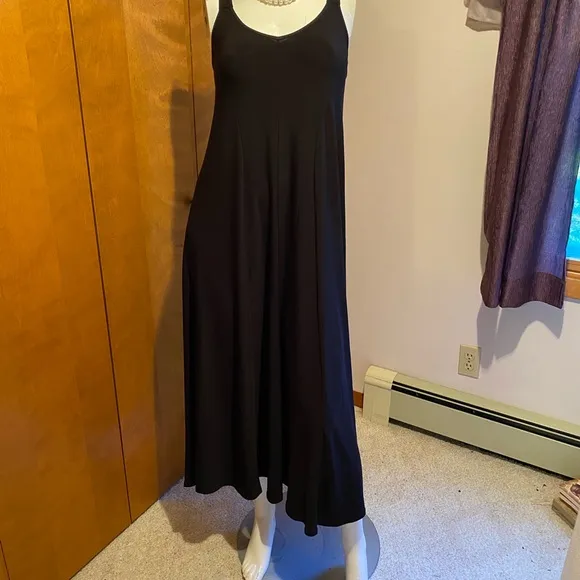 Comfy USA/Sun Kim lovely slimming maxi dress!