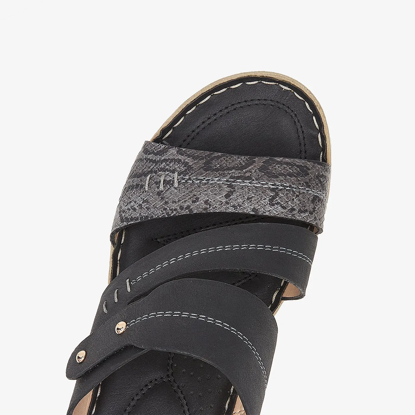Comfy Women Chappals