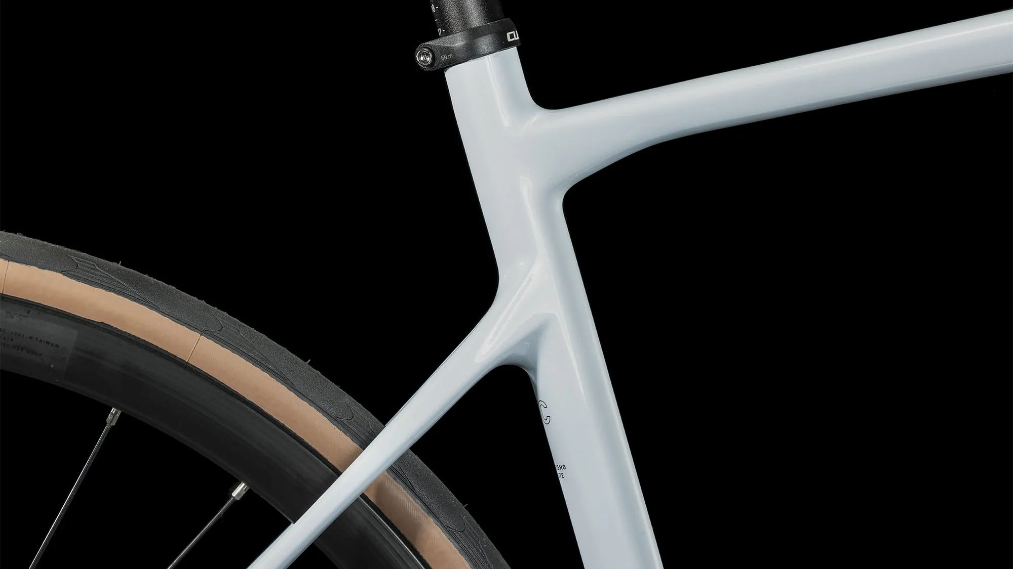 CUBE ATTAIN GTC RACE FLASHWHITE/BLACK
