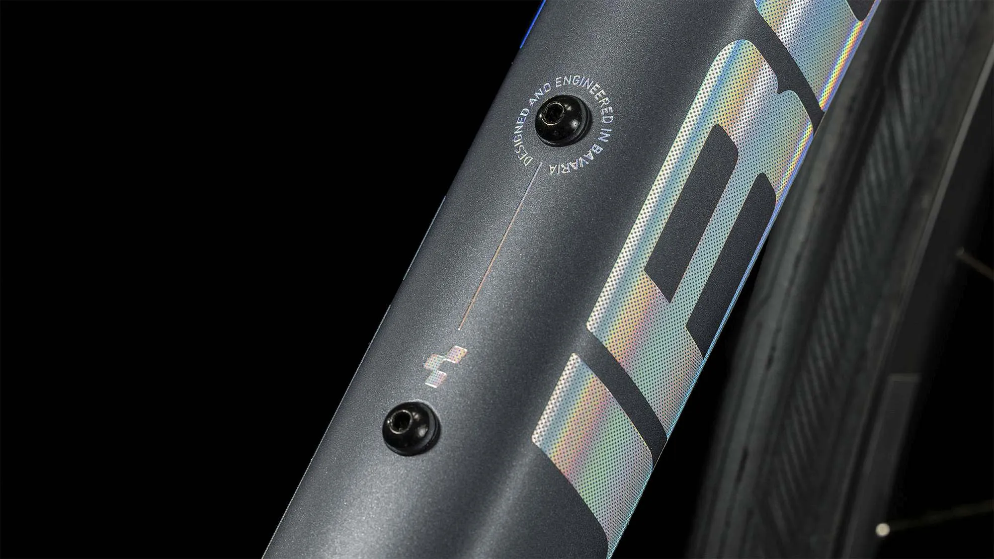 CUBE AXIAL WS RACE METALBLACK/RAINBOW