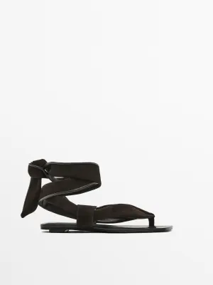 Flat suede sandals