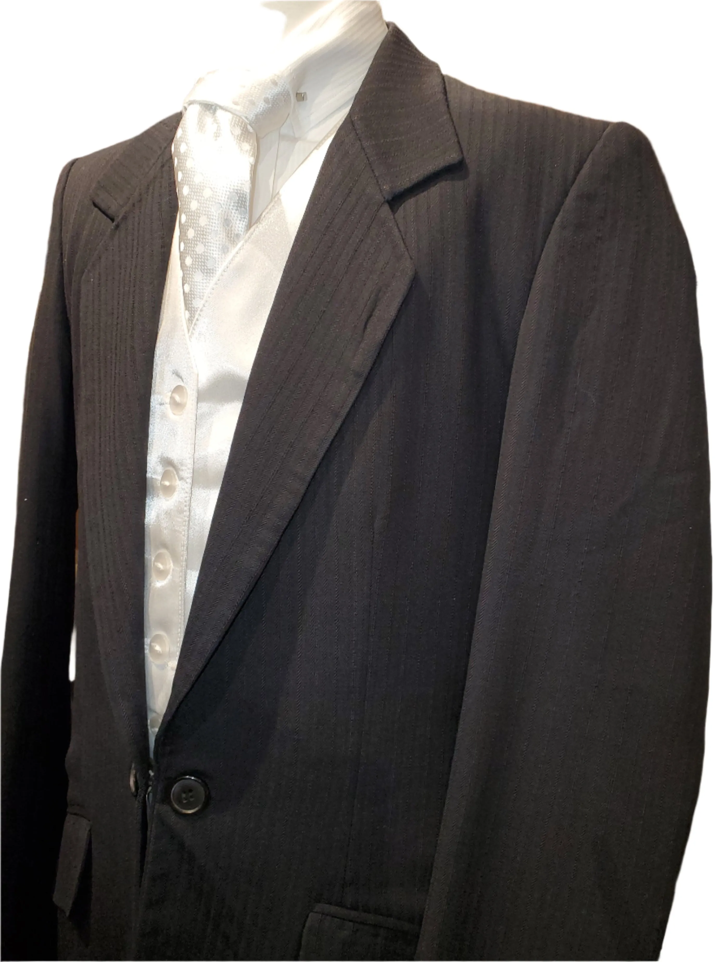 Marsha De Arriaga, Youth Day Suit