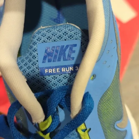 Nike Kid's Free Run 3 Running Shoe like new