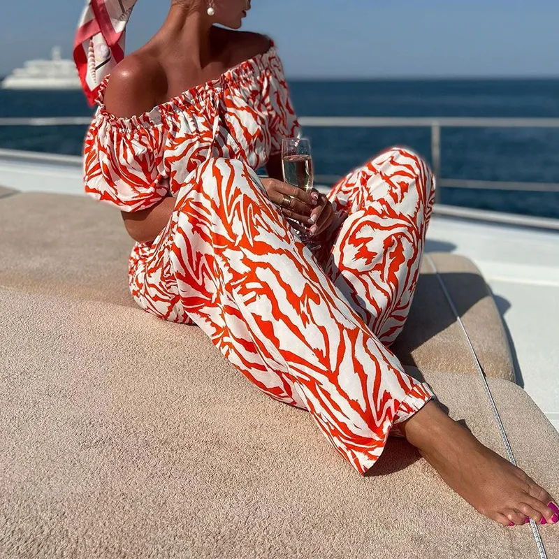 Off Shoulder Crop Top & Pants Set in Polyester