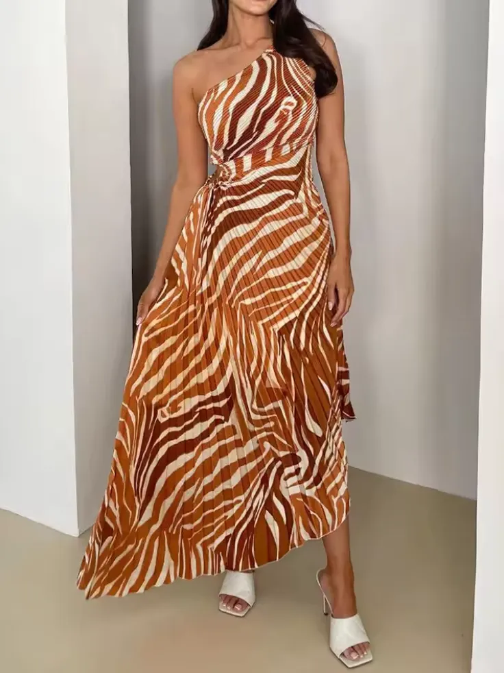 One-Shoulder Maxi Dress | Bold Print | Elegant & Flowing