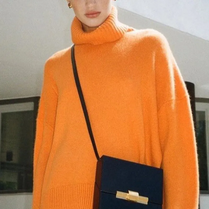 Pia | Knitted jumper for women