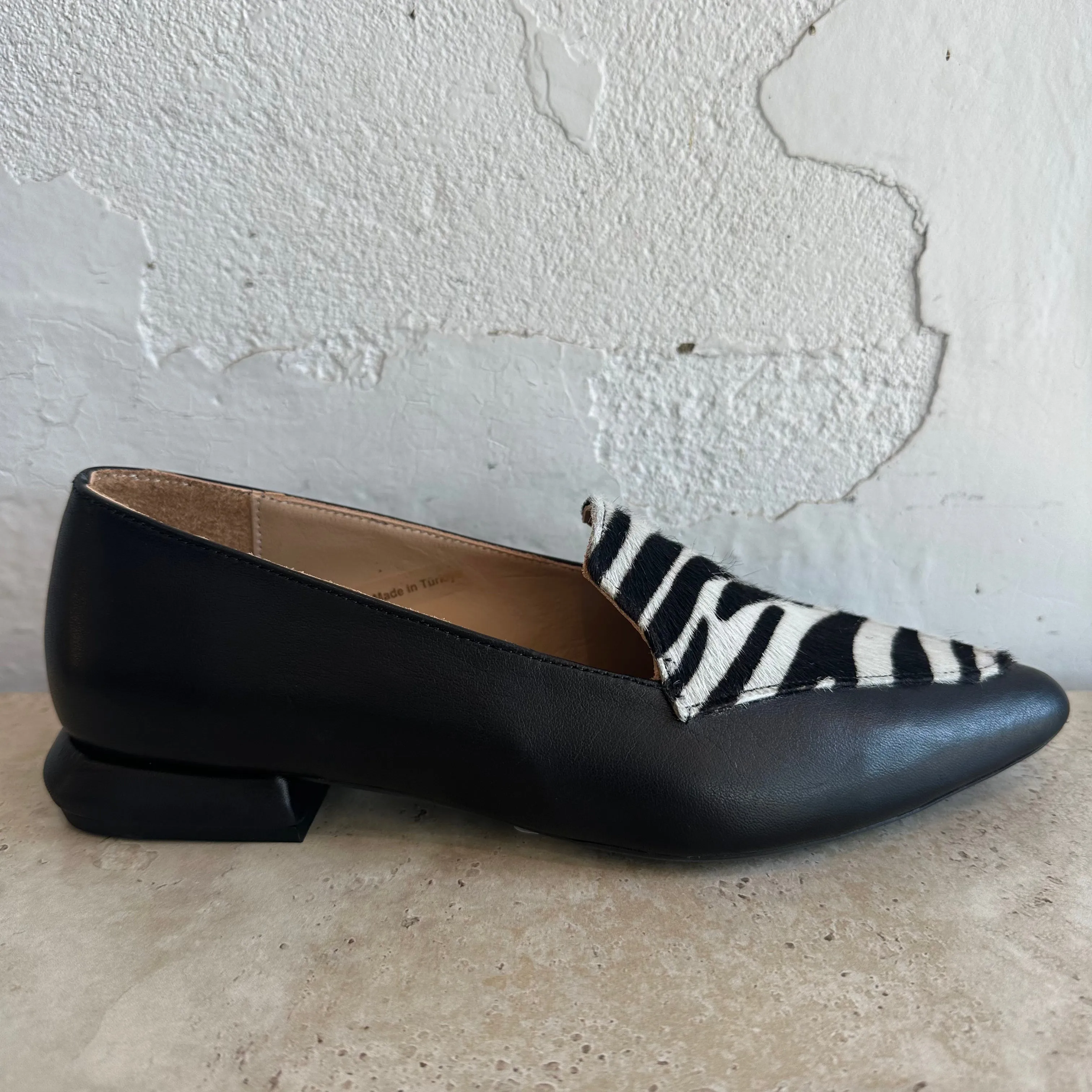 Sempre Di PAR46 Black/Zebra