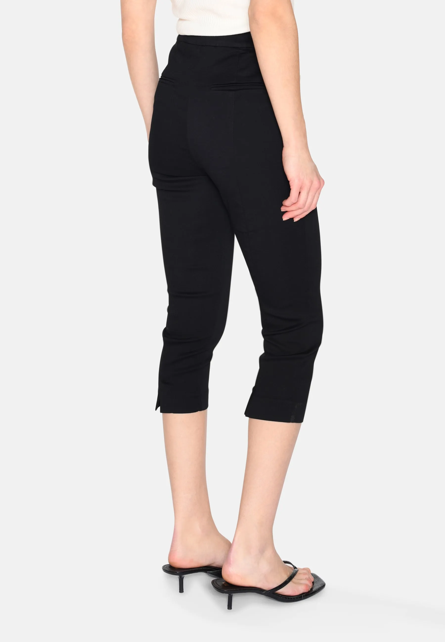 Sophia capri pants 4166 - Black