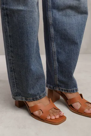 STYLITE STRAPPY SANDALS WITH BLOCK HEEL IN TAN FAUX LEATHER