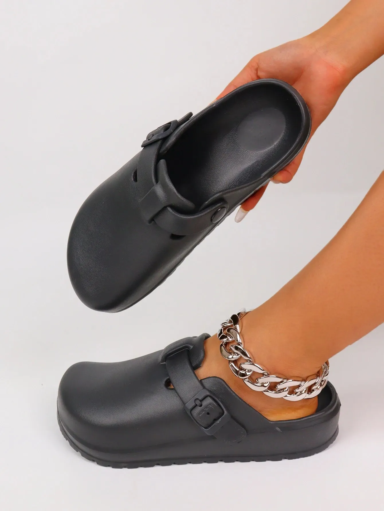Summer Women Clogs Eva Beach Sandals  Waterproof Slippers Casual Couple Mules Shoes