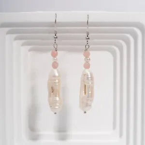 WILLOW GLINT PEARL EARRINGS